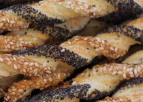 Feuilletés aux graines et au gruyère