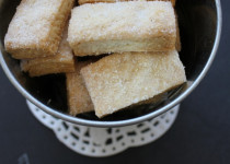 Canistrelli au Vin Blanc