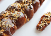 Brioche nattée aux amandes chOoooocolatées