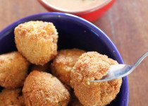 Beignets Châtaigne/Navets/Basilic, Sauce Fromage Blanc & Basilic