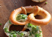 Bretzels fourrées printanières #Fromage Frais & Légumes Verts#
